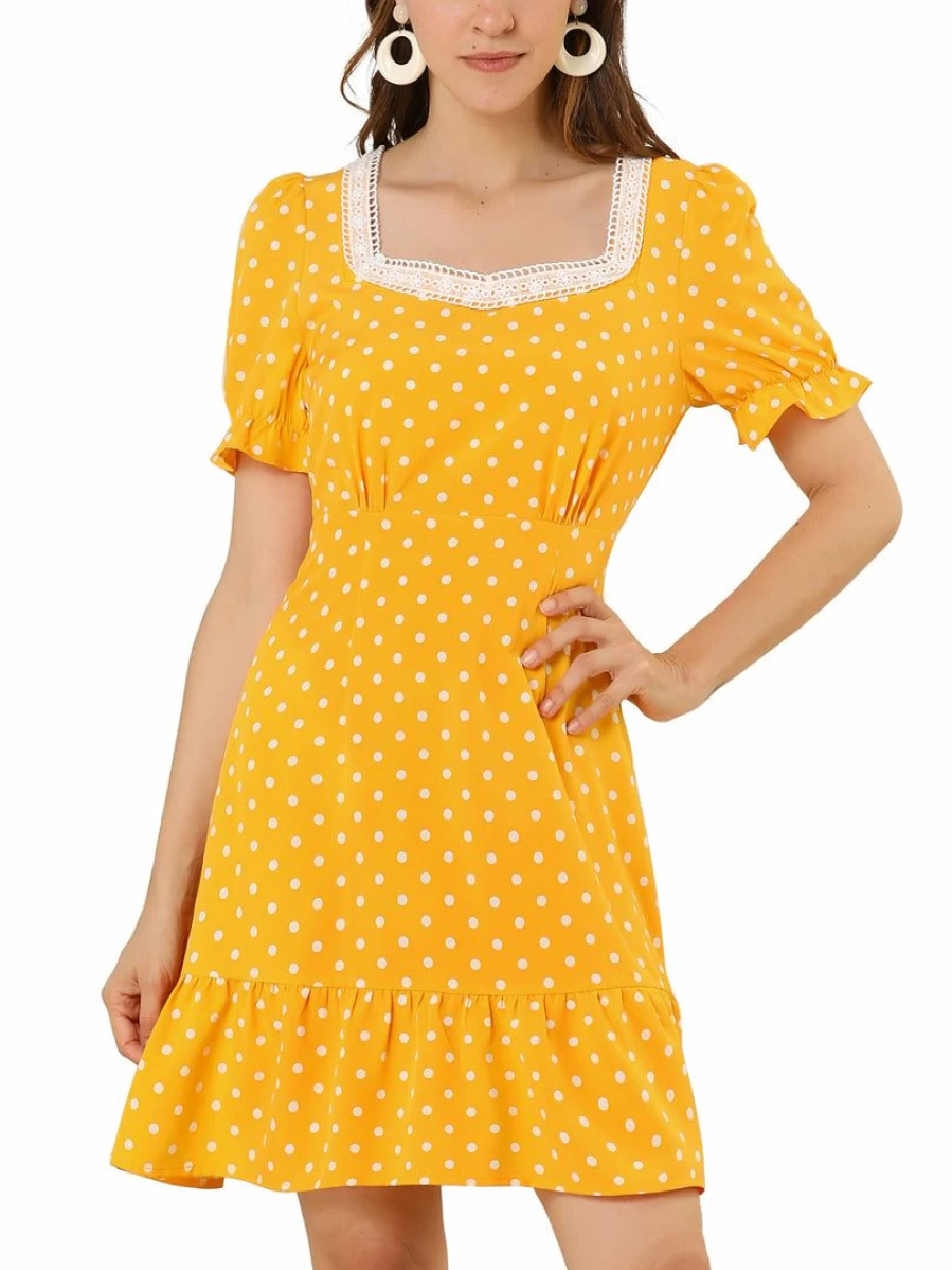 Women's Casual Short Sleeve Dress with Dots Print, Square Neckline, and Ruffle Hem - Knee-Length Summer Flowy Dress