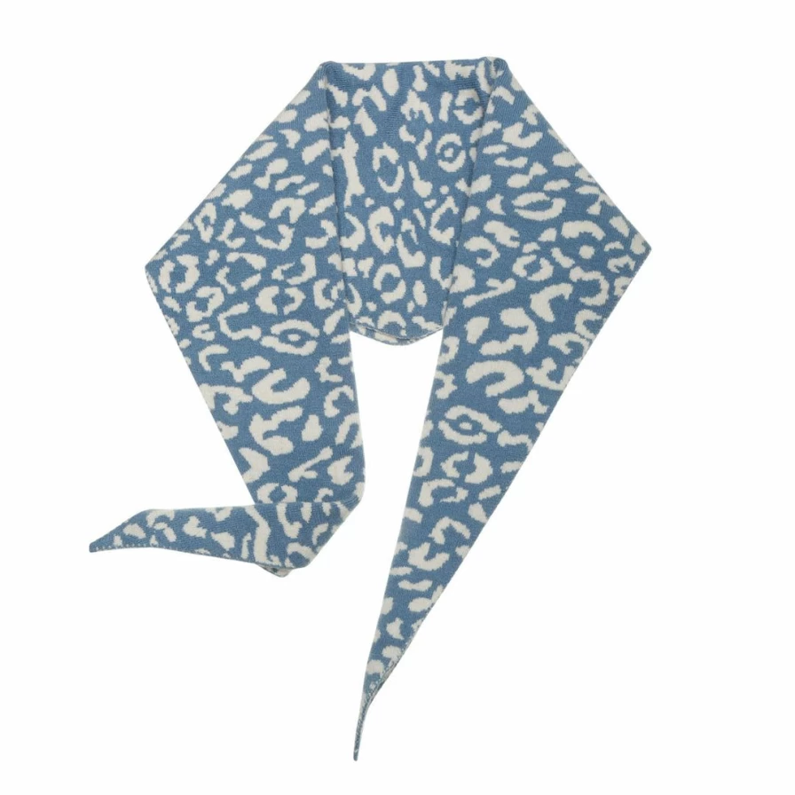 "Leopard Print Knit Scarf for Women - Soft Winter Neck Warmer, Animal Pattern Fashion Accessory"